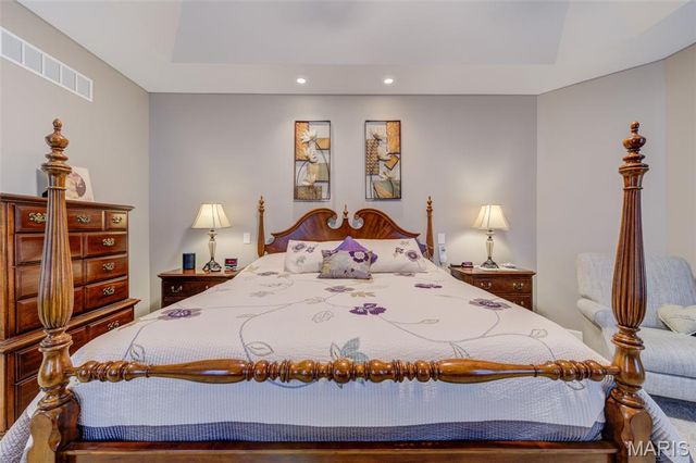 64 Hickory Meadows Court, O'fallon, MO 63366
