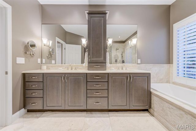 64 Hickory Meadows Court, O'fallon, MO 63366