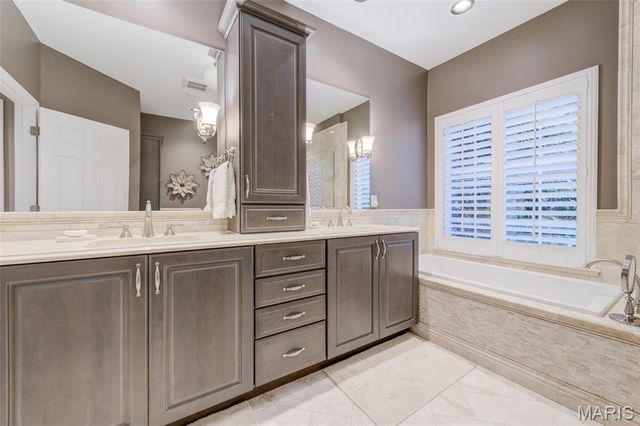 64 Hickory Meadows Court, O'fallon, MO 63366
