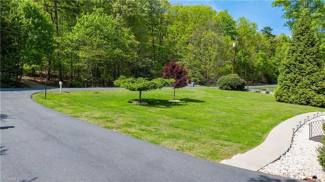 1074 N Rockridge Road, Asheboro, NC 27205