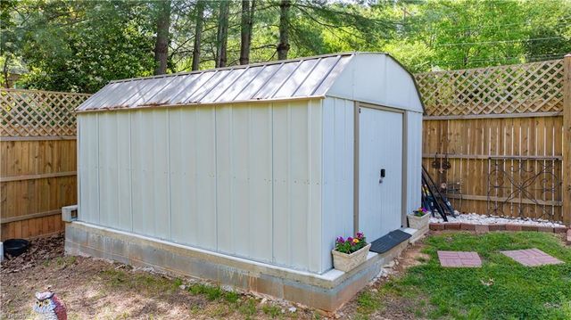 1074 N Rockridge Road, Asheboro, NC 27205
