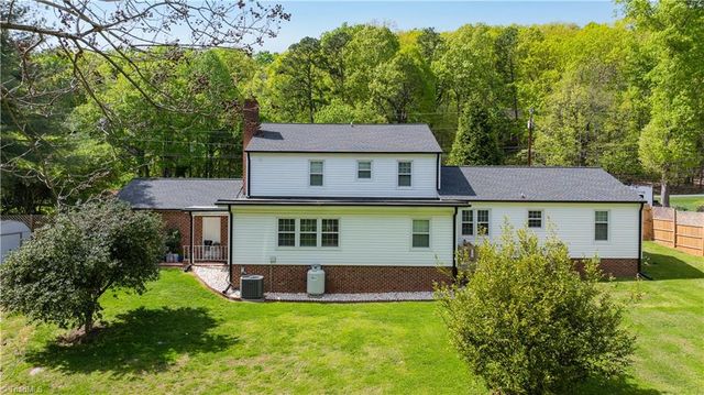 1074 N Rockridge Road, Asheboro, NC 27205