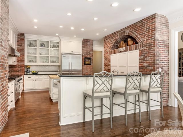 9146 Heydon Hall Circle, Charlotte, NC 28210