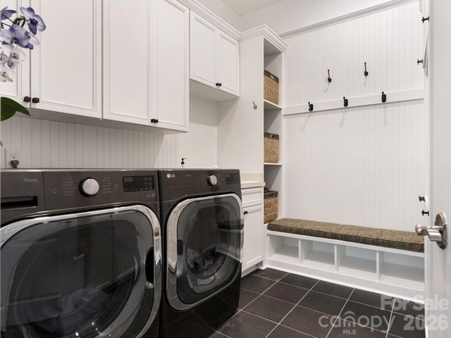 9146 Heydon Hall Circle, Charlotte, NC 28210