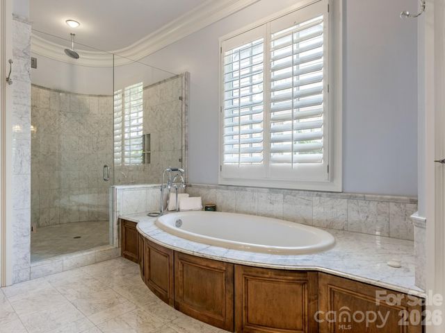 9146 Heydon Hall Circle, Charlotte, NC 28210