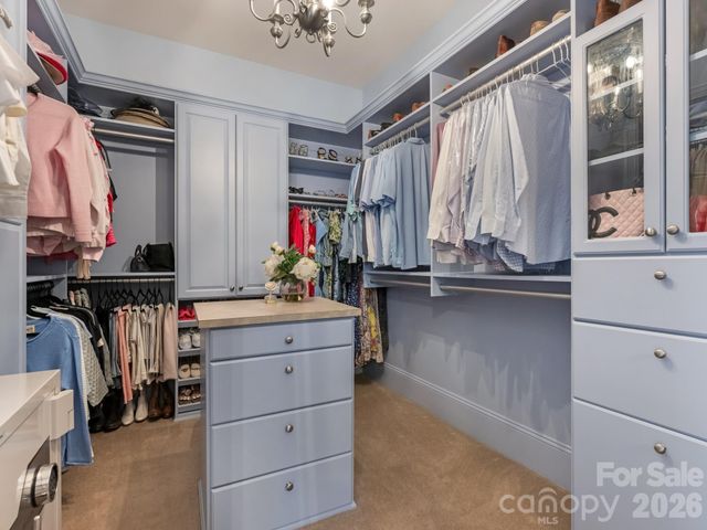 9146 Heydon Hall Circle, Charlotte, NC 28210