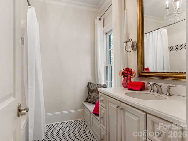 9146 Heydon Hall Circle, Charlotte, NC 28210