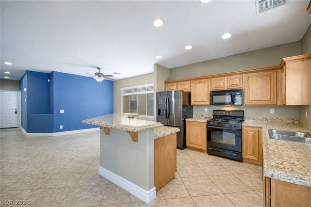 897 Via Del Tramonto Street, Henderson, NV 89011