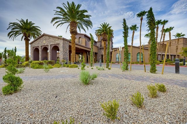 897 Via Del Tramonto Street, Henderson, NV 89011