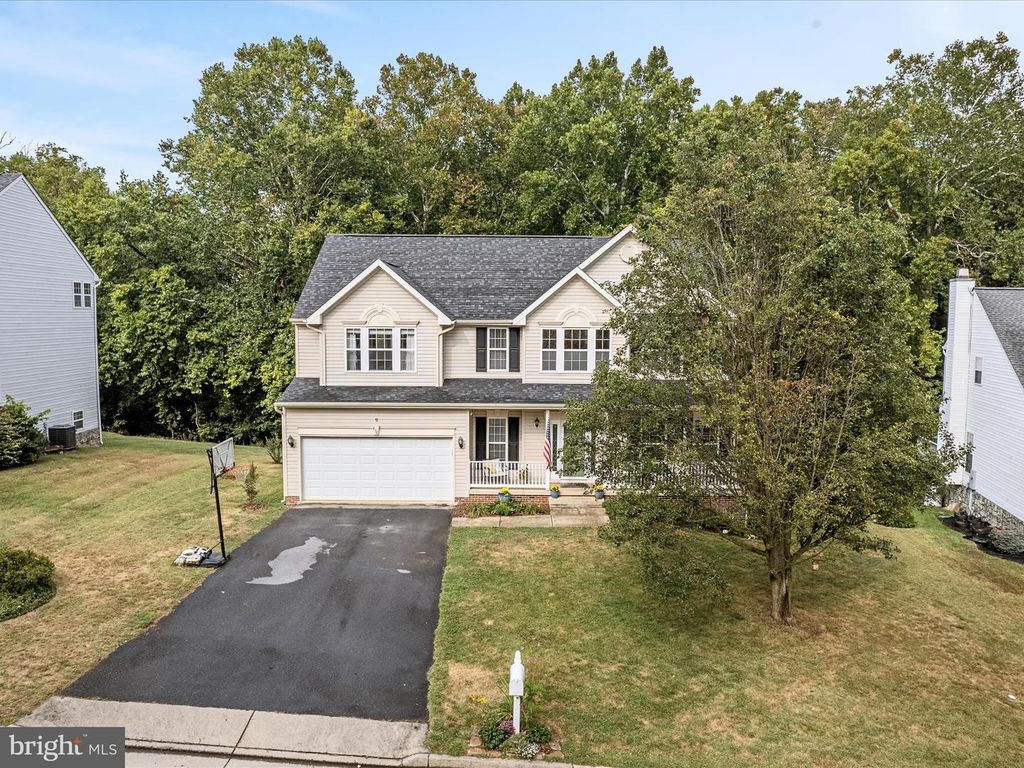 436 SPYGLASS HILL DR, Charles Town, WV 25414