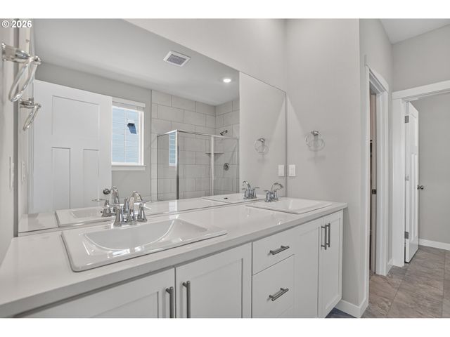 16810 Sw LORIKEET Ln, Beaverton, OR 97007