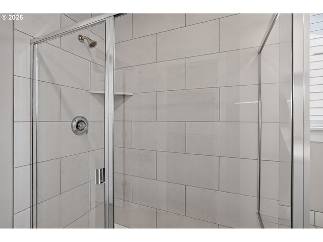 16810 Sw LORIKEET Ln, Beaverton, OR 97007
