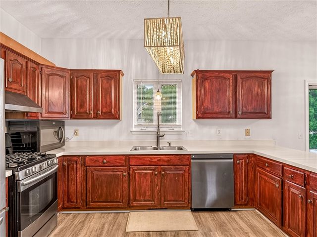 44 Cape Henry Trail, Henrietta, NY 14586