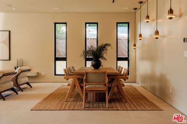 3951 Marcasel Avenue, Los Angeles, CA 90066