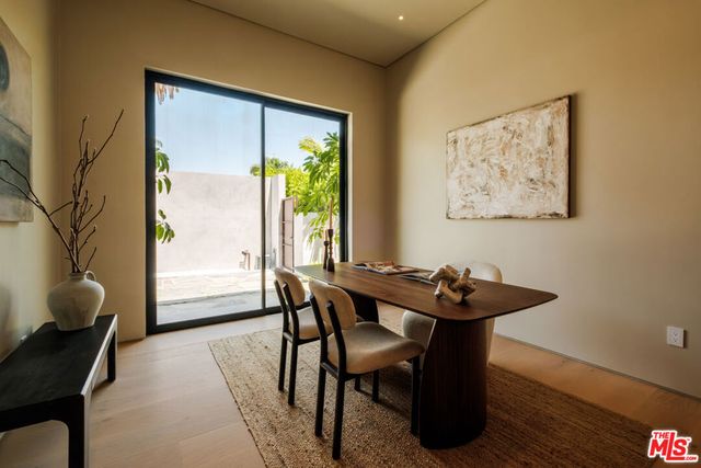 3951 Marcasel Avenue, Los Angeles, CA 90066