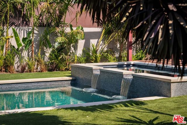 3951 Marcasel Avenue, Los Angeles, CA 90066