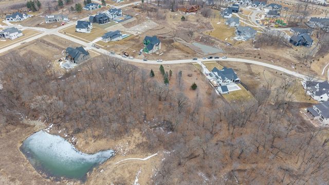 9647 Treehaven Drive, West Des Moines, IA 50266