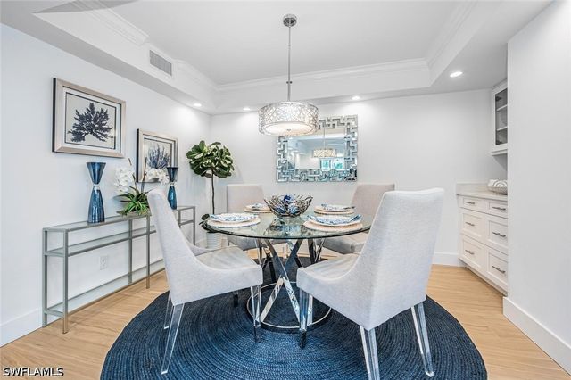 2900 Gulf Shore BLVD N 116, Naples, FL 34103