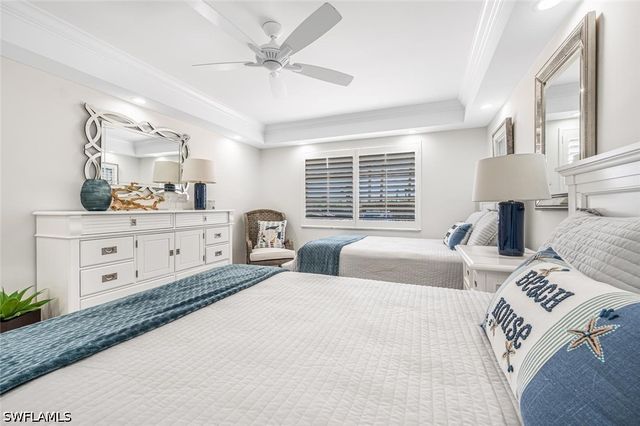 2900 Gulf Shore BLVD N 116, Naples, FL 34103