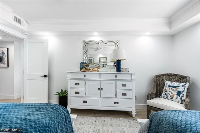 2900 Gulf Shore BLVD N 116, Naples, FL 34103