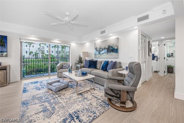 2900 Gulf Shore BLVD N 116, Naples, FL 34103