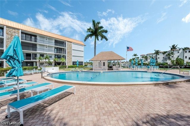 2900 Gulf Shore BLVD N 116, Naples, FL 34103