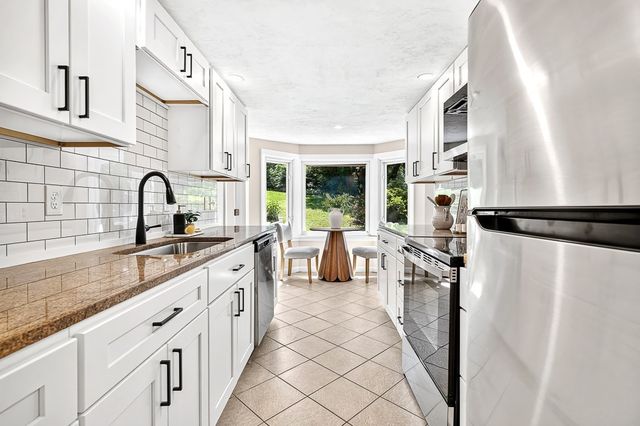 551 Pleasant Street, Paxton, MA 01612