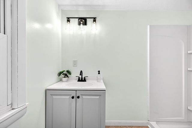 551 Pleasant Street, Paxton, MA 01612