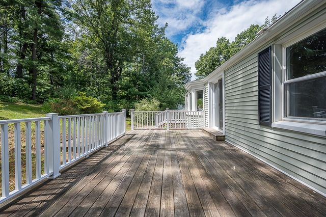 551 Pleasant Street, Paxton, MA 01612