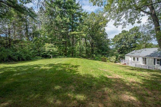 551 Pleasant Street, Paxton, MA 01612