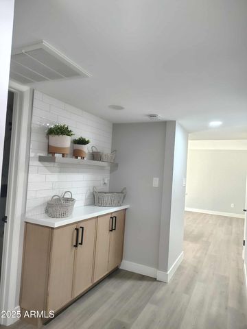 13629 N 36th Street, Phoenix, AZ 85032