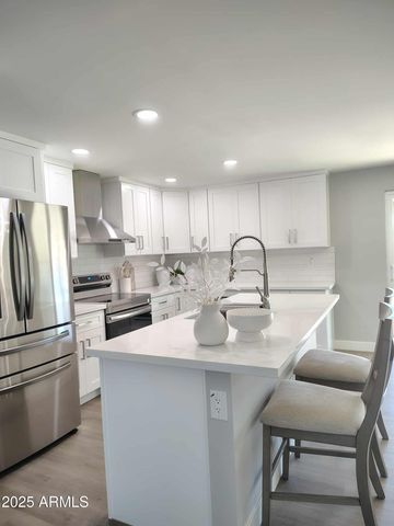 13629 N 36th Street, Phoenix, AZ 85032