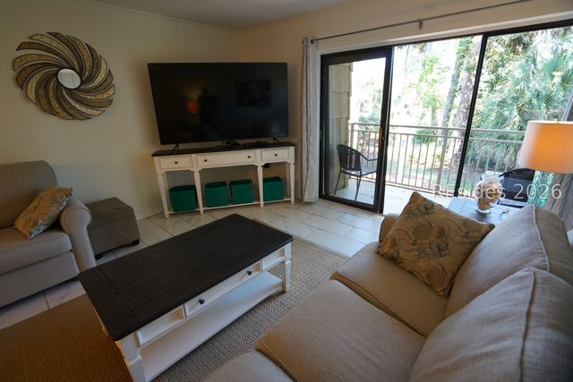 18 Lighthouse Rd Apt 471, Hilton Head Island, SC 29928