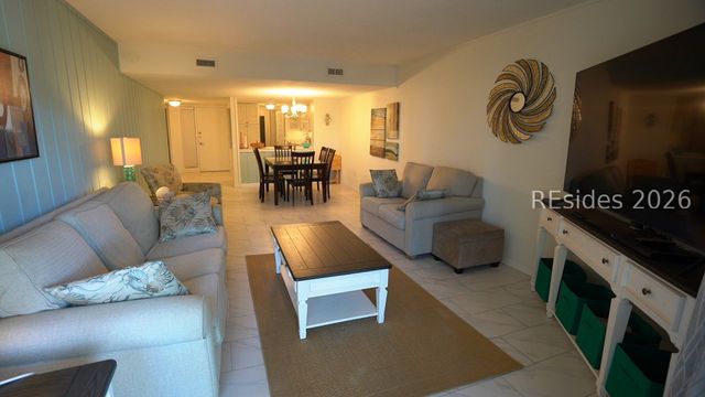 18 Lighthouse Rd Apt 471, Hilton Head Island, SC 29928