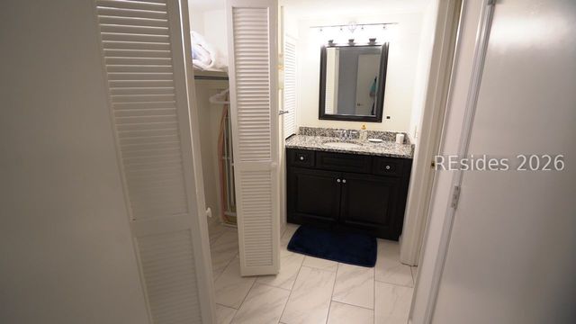18 Lighthouse Rd Apt 471, Hilton Head Island, SC 29928