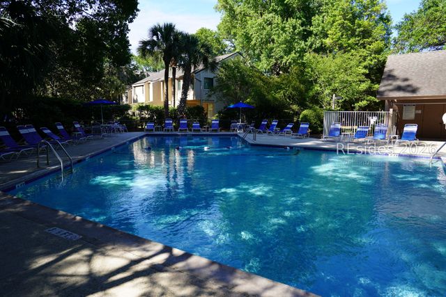 18 Lighthouse Rd Apt 471, Hilton Head Island, SC 29928