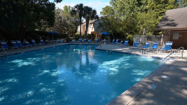 18 Lighthouse Rd Apt 471, Hilton Head Island, SC 29928
