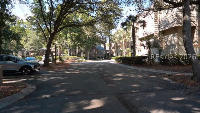 18 Lighthouse Rd Apt 471, Hilton Head Island, SC 29928