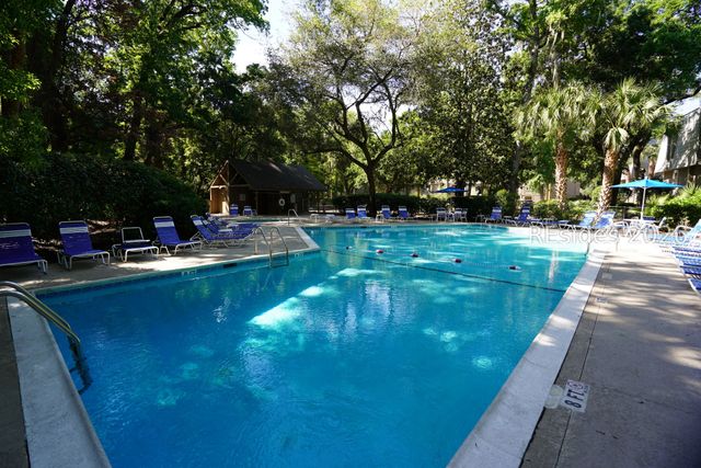 18 Lighthouse Rd Apt 471, Hilton Head Island, SC 29928