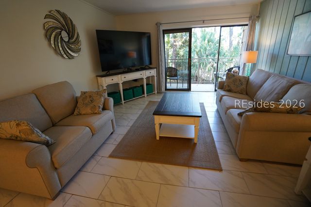 18 Lighthouse Rd Apt 471, Hilton Head Island, SC 29928