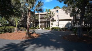 18 Lighthouse Rd Apt 471, Hilton Head Island, SC 29928
