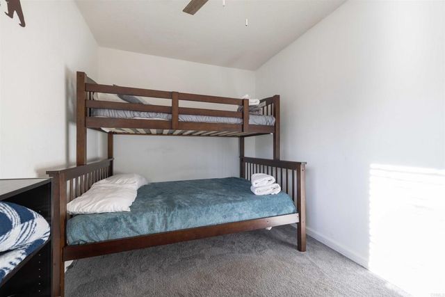 1011 W Fairway, Big Bear, CA 92314