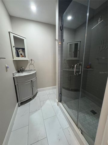 3713 W CASS STREET, Tampa, FL 33609