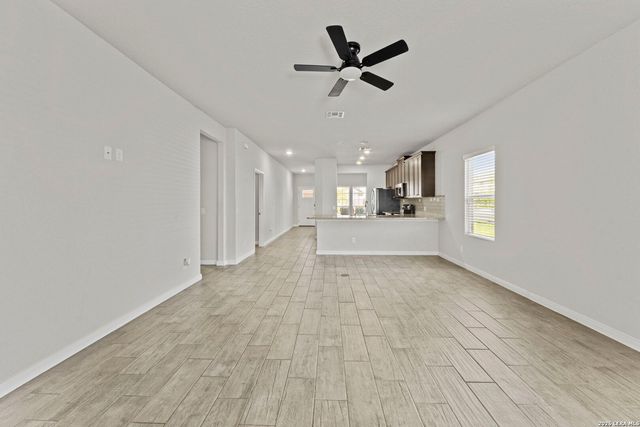 709 Farmers Dell, New Braunfels, TX 78130