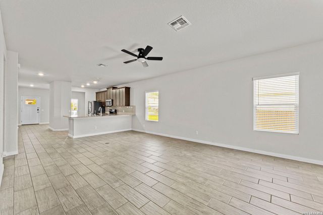 709 Farmers Dell, New Braunfels, TX 78130