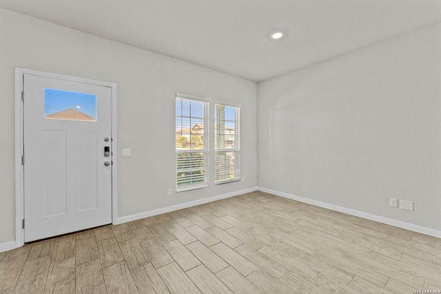 709 Farmers Dell, New Braunfels, TX 78130
