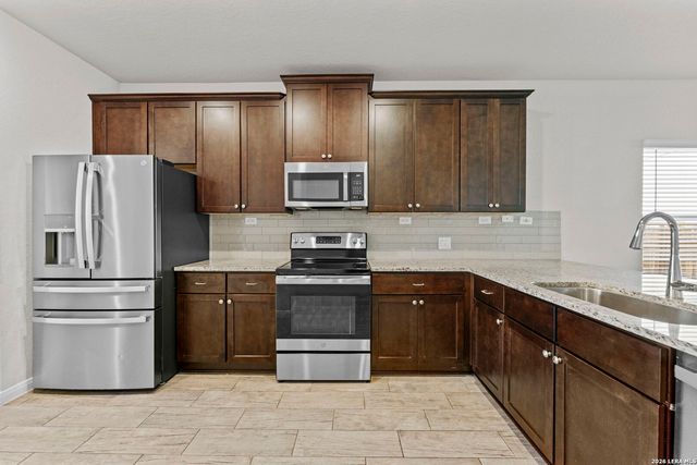 709 Farmers Dell, New Braunfels, TX 78130