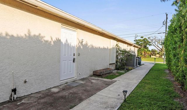 141 NE NARANJA, Port St. Lucie, FL 34983