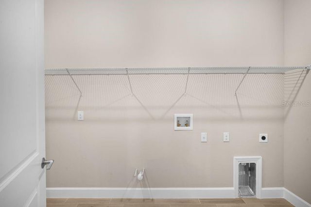 1633 TRAILHEAD LANE, Zephyrhills, FL 33541