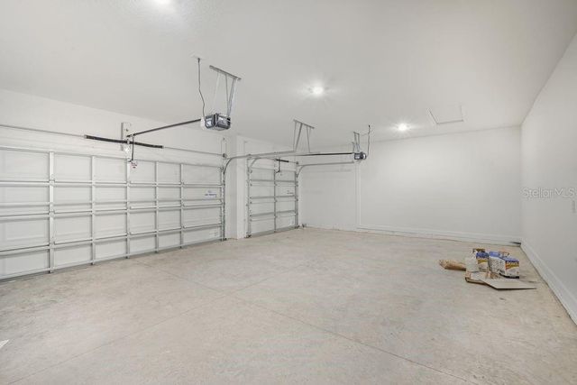 1633 TRAILHEAD LANE, Zephyrhills, FL 33541